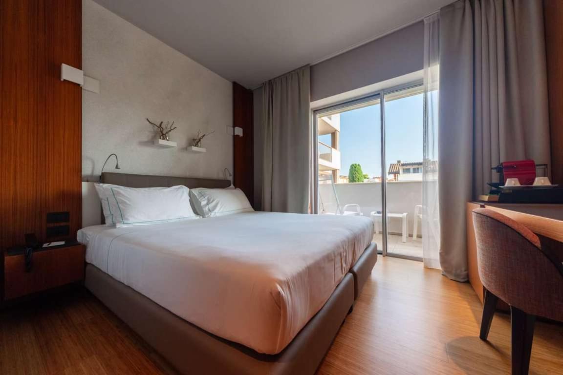 Hotel Ocelle Thermae&Spa (Adults Only) Сирмионе Экстерьер фото