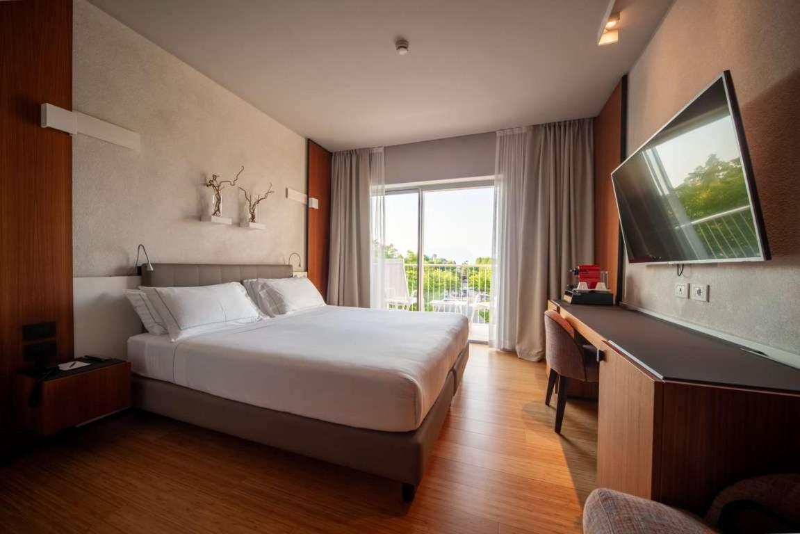Hotel Ocelle Thermae&Spa (Adults Only) Сирмионе Экстерьер фото