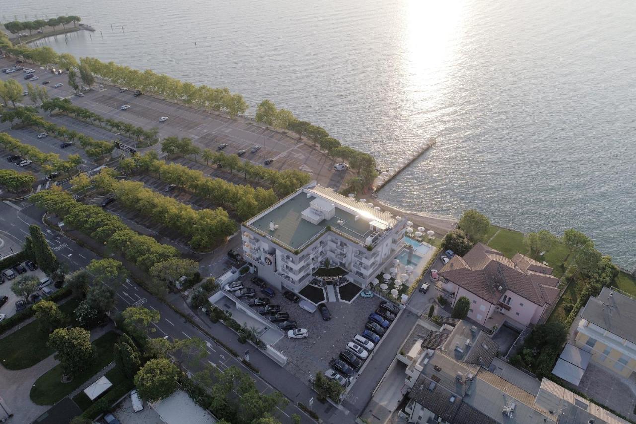Hotel Ocelle Thermae&Spa (Adults Only) Сирмионе Экстерьер фото